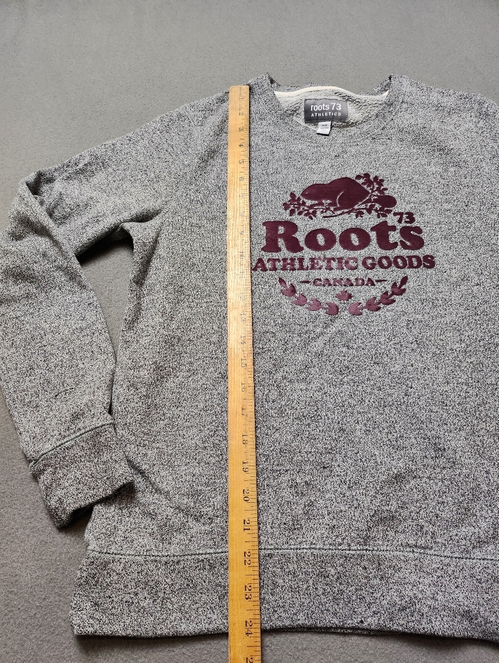Roots Gray Crewneck Sweatshirt with Purple Velvet Logo Sz Med - Picture 9 of 9